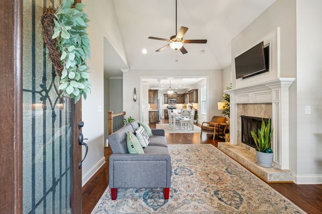 5016 Southfork Blvd, Old Hickory, TN 37138