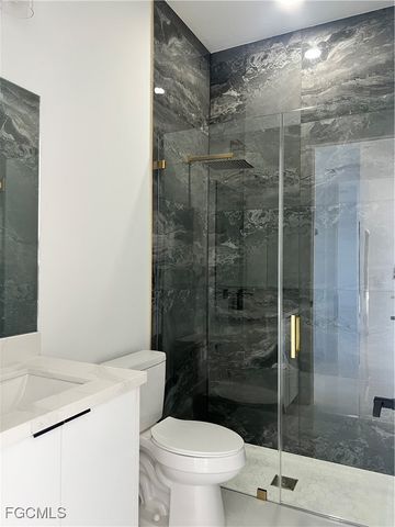 2010 NW 6th TER, Cape Coral, FL 33993