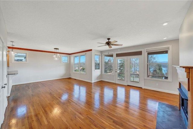 209 Park Shores CIR, Moneta, VA 24121