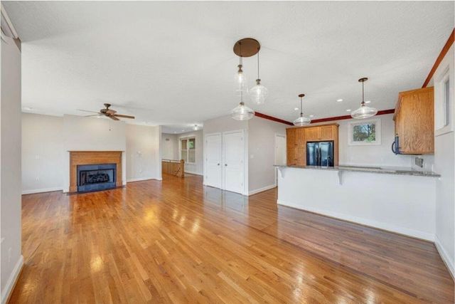 209 Park Shores CIR, Moneta, VA 24121