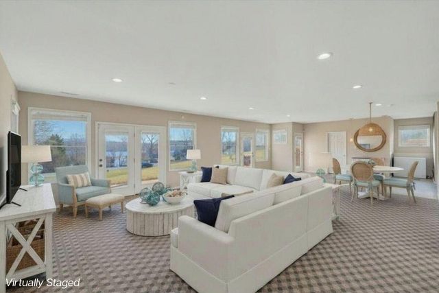 209 Park Shores CIR, Moneta, VA 24121