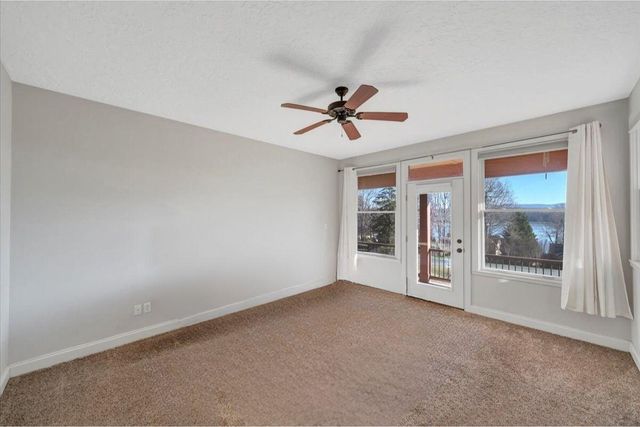 209 Park Shores CIR, Moneta, VA 24121