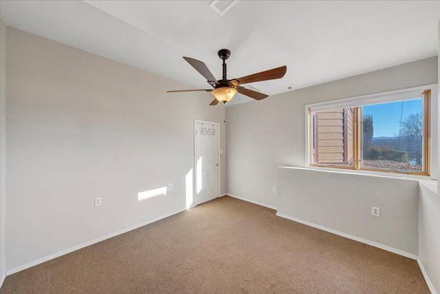 209 Park Shores CIR, Moneta, VA 24121