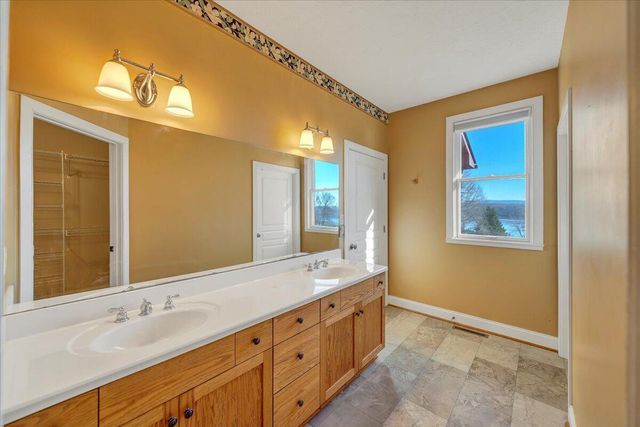 209 Park Shores CIR, Moneta, VA 24121