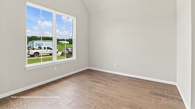 8303 S Guthrie Avenue W, Tulsa, OK 74132