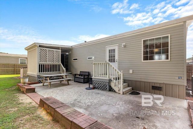 21644 West Side Loop, Silverhill, AL 36576