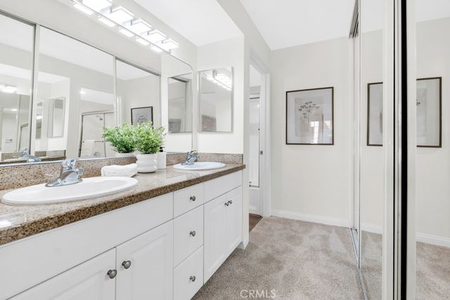 5535 Canoga Avenue 215, Woodland Hills, CA 91367