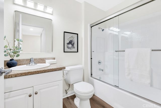 5535 Canoga Avenue 215, Woodland Hills, CA 91367
