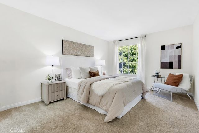 5535 Canoga Avenue 215, Woodland Hills, CA 91367