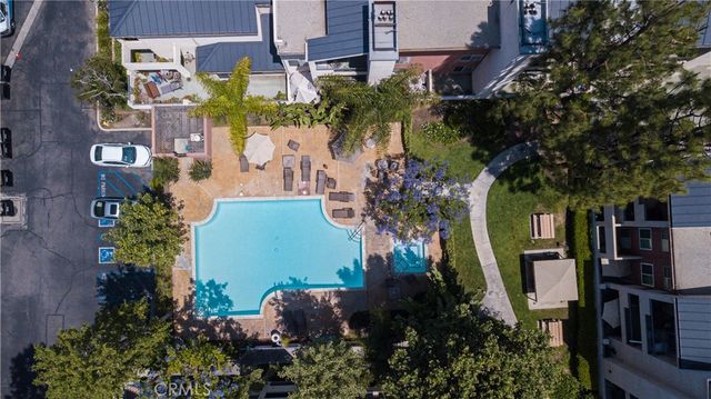 5535 Canoga Avenue 215, Woodland Hills, CA 91367