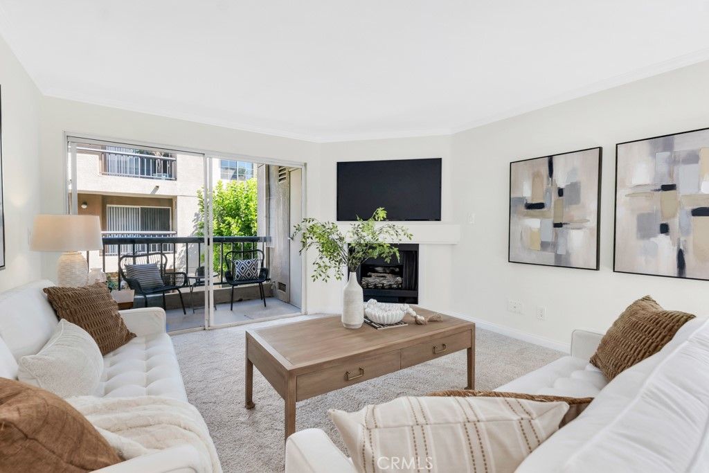 5535 Canoga Avenue 215, Woodland Hills, CA 91367