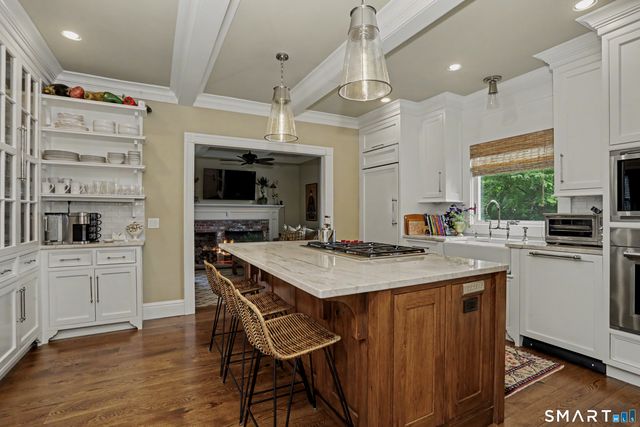 36 Catoonah Street 18, Ridgefield, CT 06877