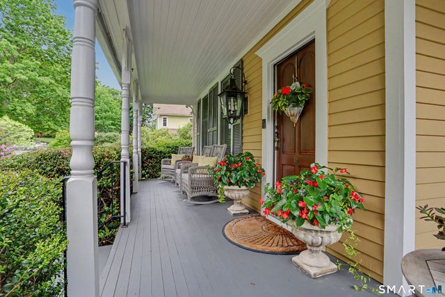 36 Catoonah Street 18, Ridgefield, CT 06877