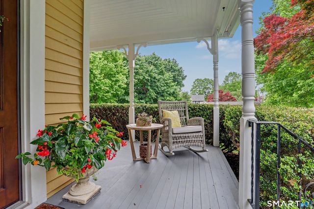 36 Catoonah Street 18, Ridgefield, CT 06877