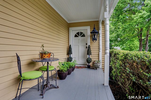 36 Catoonah Street 18, Ridgefield, CT 06877