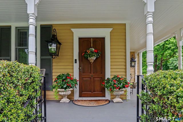 36 Catoonah Street 18, Ridgefield, CT 06877