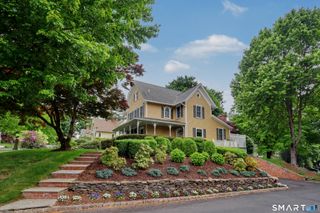 36 Catoonah Street 18, Ridgefield, CT 06877