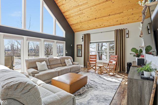 4441 Fields Lane, Terre Haute, IN 47802