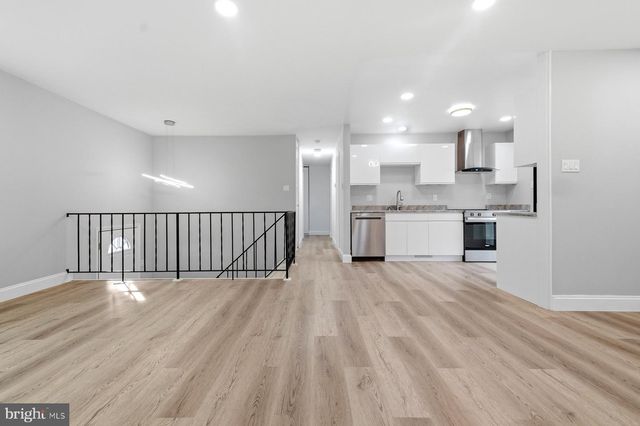 6301 LINUS DR, Baltimore, MD 21207