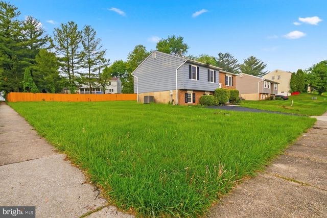 6301 LINUS DR, Baltimore, MD 21207