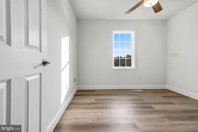 6301 LINUS DR, Baltimore, MD 21207