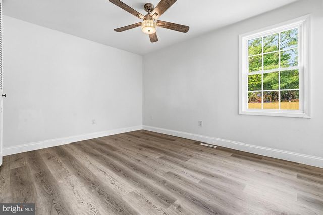 6301 LINUS DR, Baltimore, MD 21207