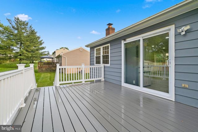 6301 LINUS DR, Baltimore, MD 21207