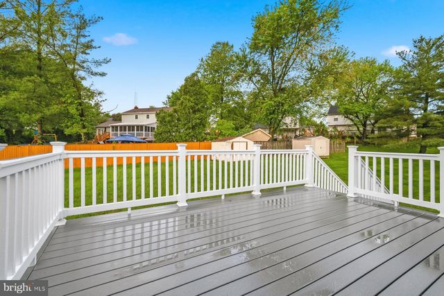 6301 LINUS DR, Baltimore, MD 21207