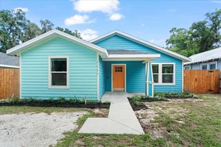 1111 SE 2 AVENUE, Gainesville, FL 32641