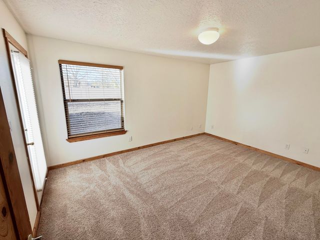 537 Dandelion Road, Corrales, NM 87048