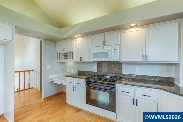 535 NW Morning Crest Pl, Sublimity, OR 97385