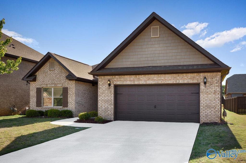 238 Portrait Street, Meridianville, AL 35759