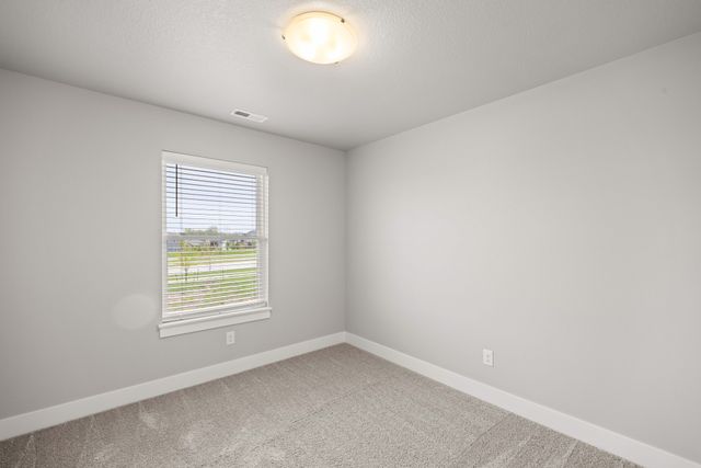 15215 Deerview Drive, Urbandale, IA 50323
