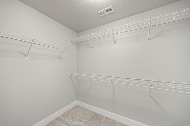 15215 Deerview Drive, Urbandale, IA 50323