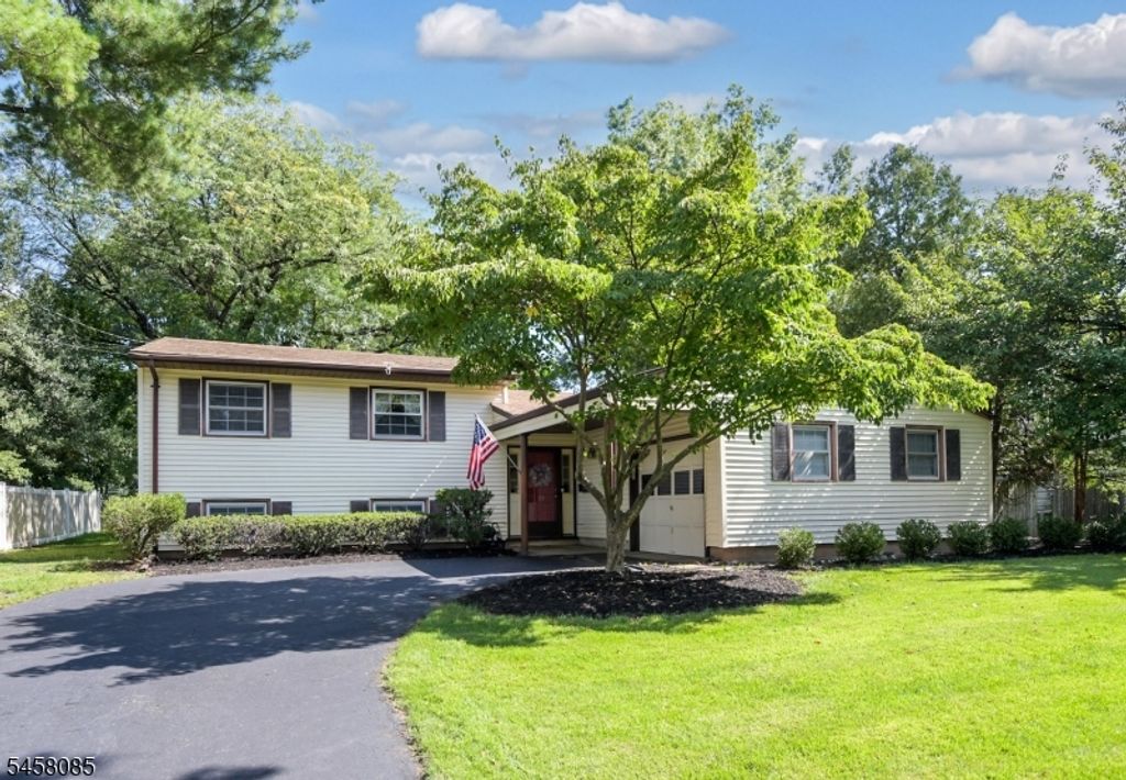 21 Heinrich Rd, Franklin Twp., NJ 08873 — exterior