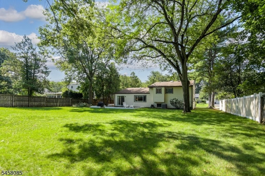 21 Heinrich Rd, Franklin Twp., NJ 08873 — photo 5