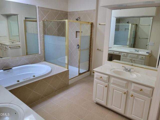 4044 Barton Park Place, Raleigh, NC 27613