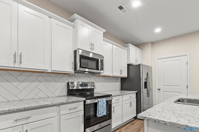 3221 Mcclellan Way SE, Decatur, AL 35603