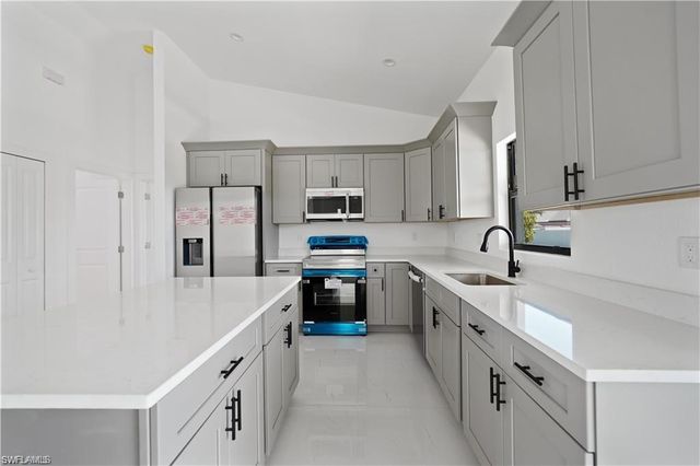 1213 NW 22nd PL, Cape Coral, FL 33993