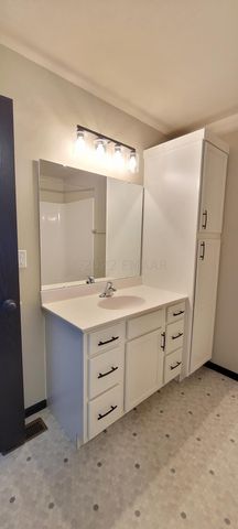 6735 Joseph Street, Horace, ND 58047