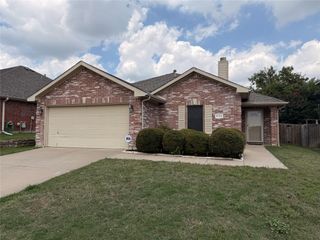 6744 Geyser Trail, Watauga, TX 76137