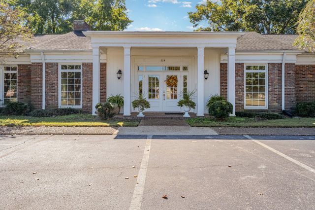 428 Plantation Ct, Nashville, TN 37221
