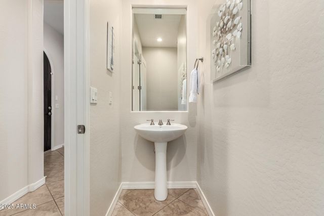 4390 S WHITE Drive, Chandler, AZ 85249