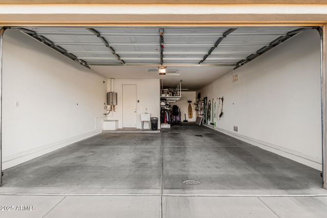 4390 S WHITE Drive, Chandler, AZ 85249