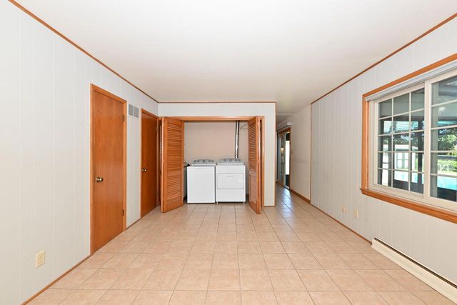 1710 Poplar AVENUE, South Milwaukee, WI 53172