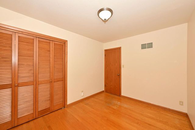 1710 Poplar AVENUE, South Milwaukee, WI 53172