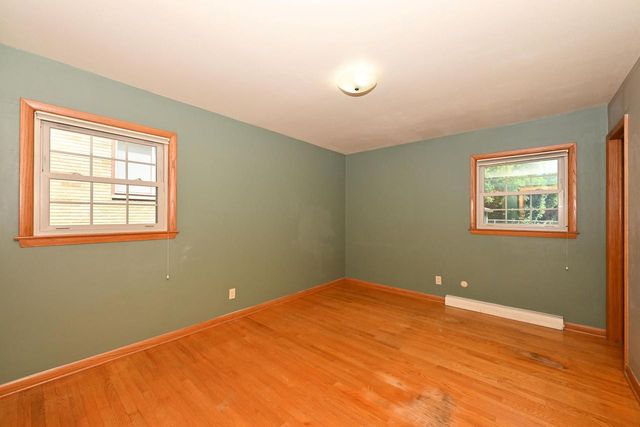 1710 Poplar AVENUE, South Milwaukee, WI 53172