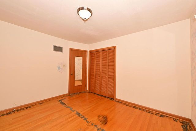 1710 Poplar AVENUE, South Milwaukee, WI 53172