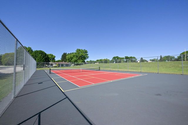 1710 Poplar AVENUE, South Milwaukee, WI 53172