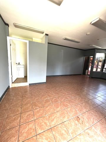 4108 S Archer Avenue 1F, Chicago, IL 60632